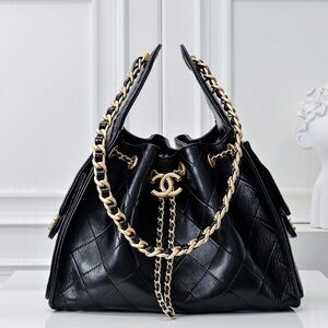 Chanel Black Quilted Leather Shoulder Bag with Gold Chain